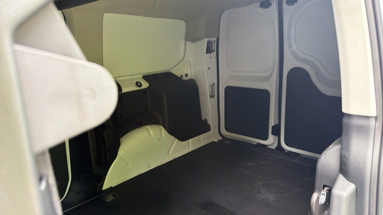 Ford Transit Connect 250 L2 Petrol 1.5 EcoBoost PHEV 150 Active FlexCab Van Auto